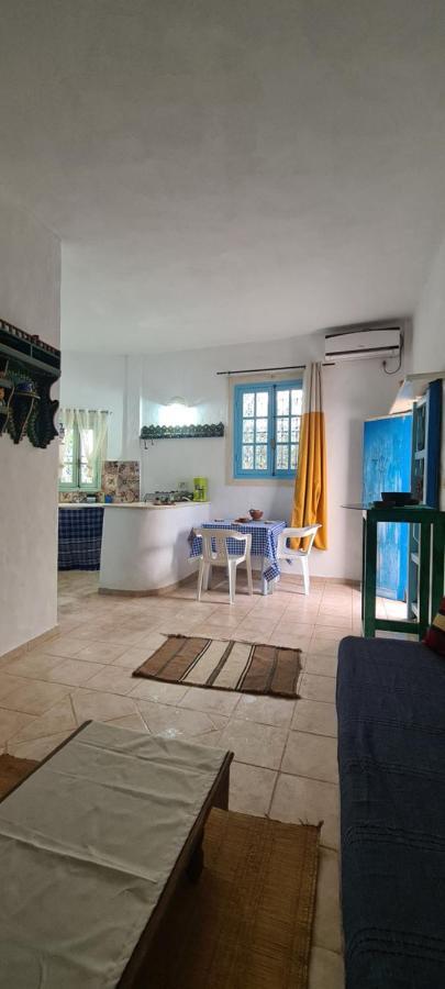 Typique Appartement 훔트 수크 외부 사진